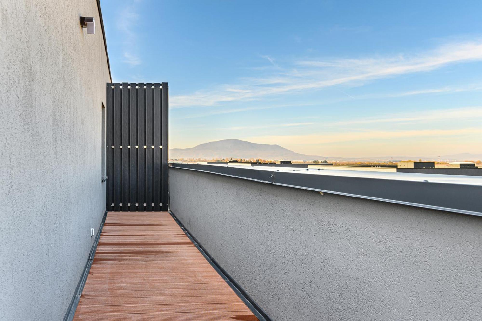 Koa - The Box Apartamento Braşov Exterior foto
